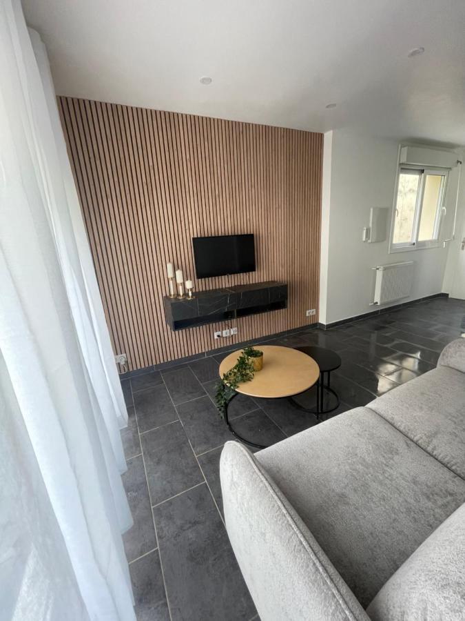 クレテイユStudio Tout Confort, Au Pied De Toute Commodite, 2アパートメント エクステリア 写真